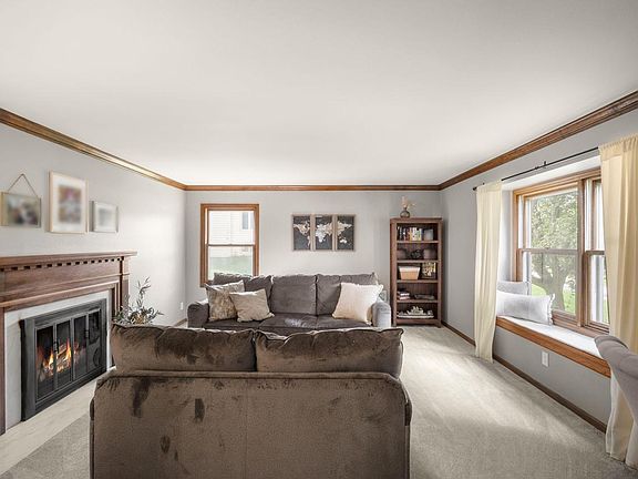 5th image of 1600 Constitution DRIVE