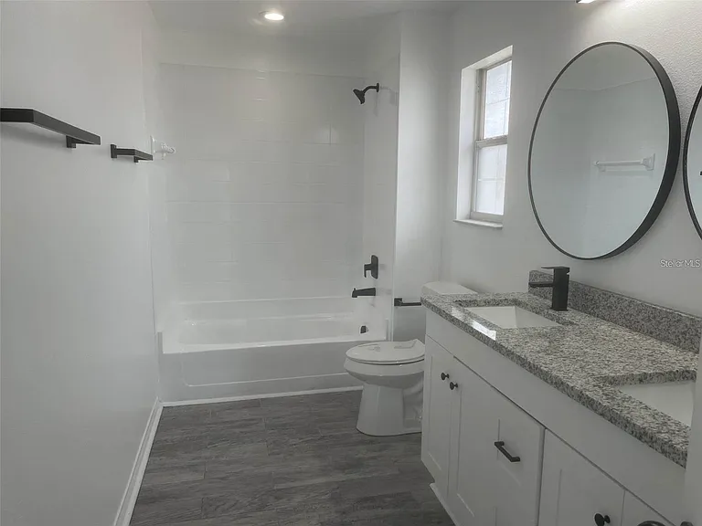 2421 Ashecroft Dr — Photo 22