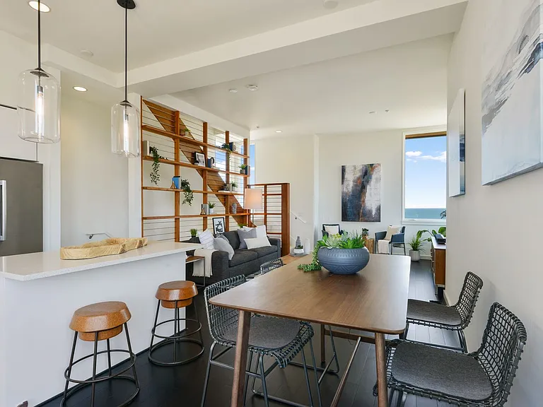 298 Coleman St — Photo 13