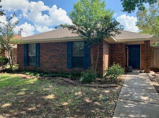 2124 Falcon Ridge Dr, Carrollton, TX 75010