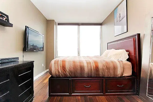 Rented by Corcoran | media 3