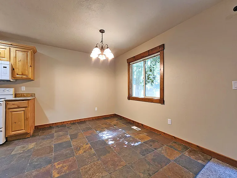 115 N Gem St — Photo 4