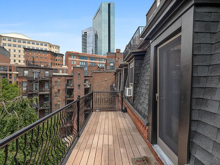 62 Clarendon St #7 — Photo 12