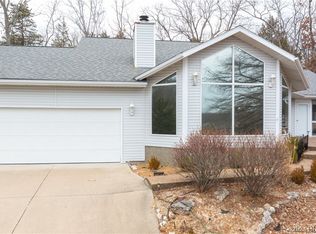 160 Regency Cove Dr, Lake Ozark, MO 65049