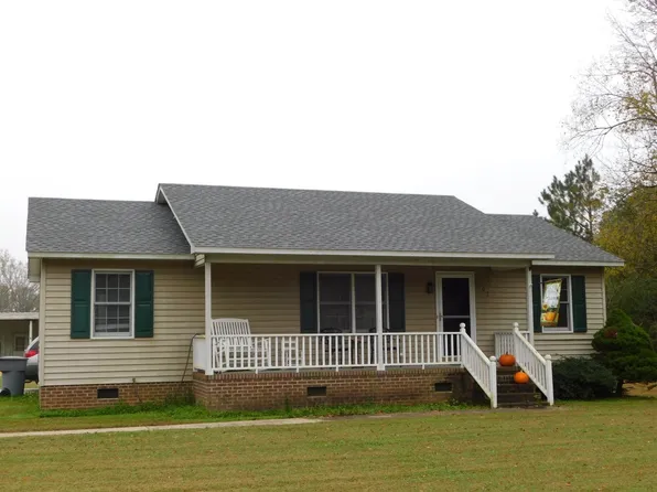 102 Dogwood St, Woodland, NC 27897