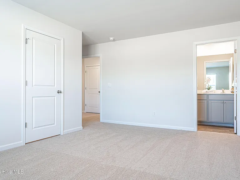 205 Maddox Dr — Photo 17