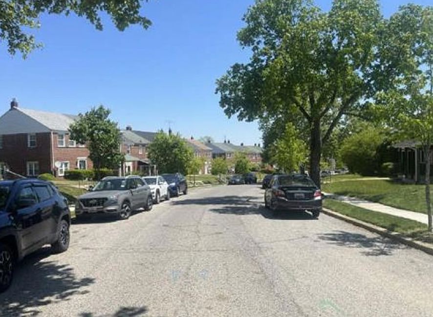 2nd image of 850 Benninghaus Rd