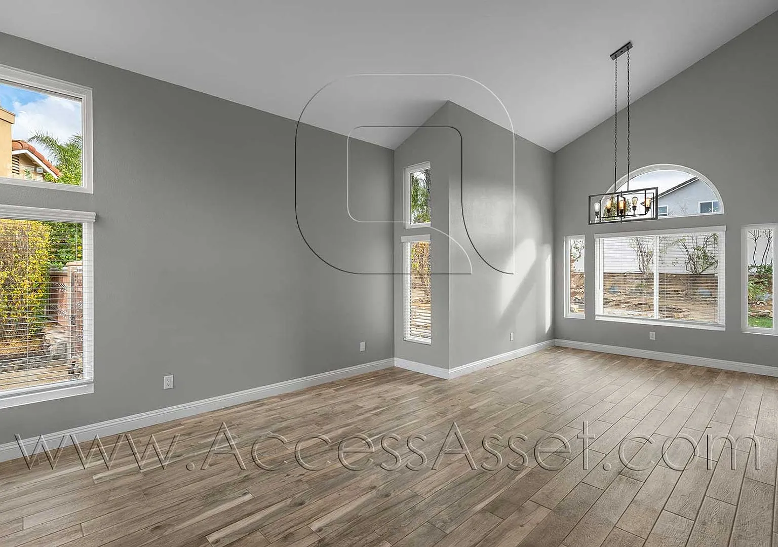 Beautiful 4 bed/3 Bath Home Located In Murrieta! — Photo 4
