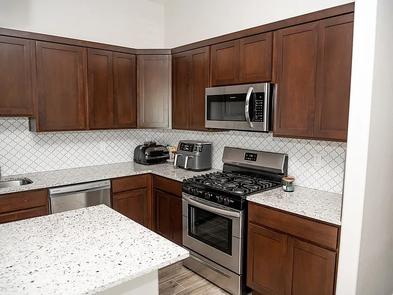 14757 Mike A Mendoza Ave — Photo 25