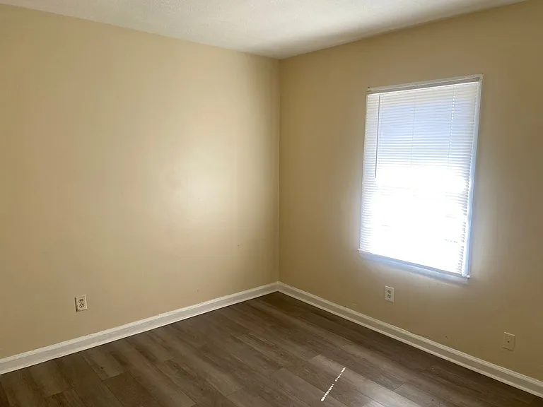 731 Winston Rd — Photo 7
