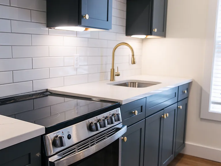 27-29 N Main St #4 — Photo 9