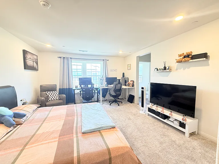 3925 E Carmel Privado — Photo 13