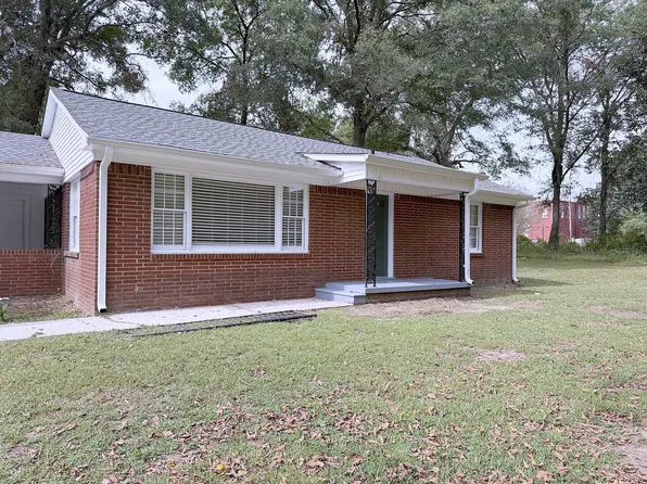 414 E Meiggs St, Iuka, MS 38852
