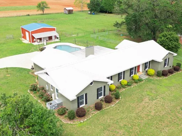 1418 E Lee St, Dawson, GA 39842