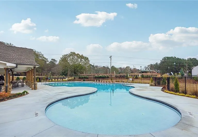 204 Silverleaf Trl — Photo 29