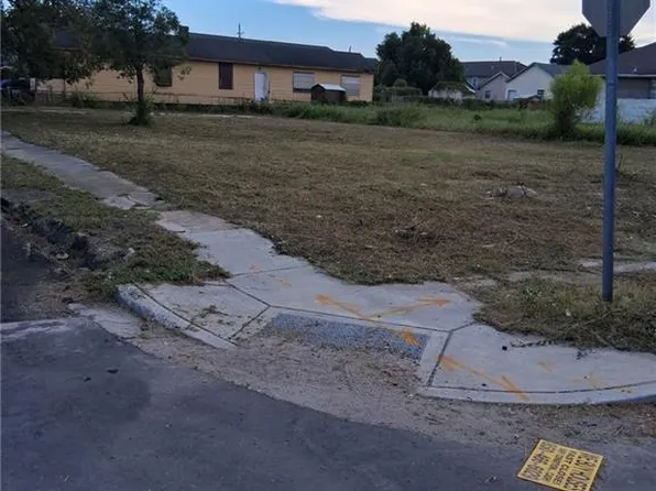 3037 Eagle St, New Orleans, LA 70118