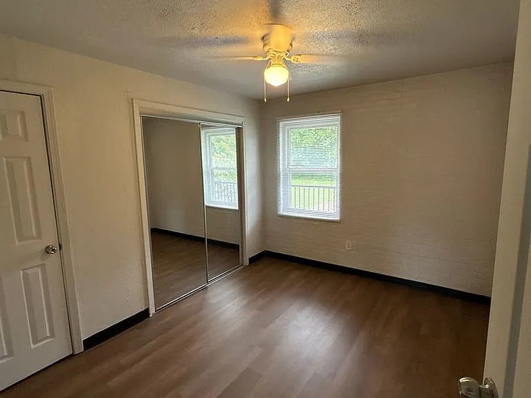 Bison Run apartments — Photo 11