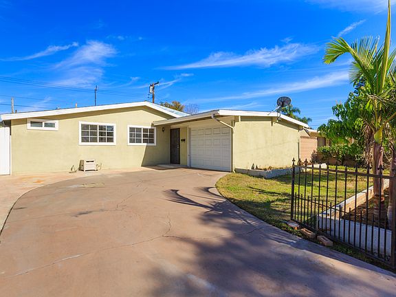 2nd image of 7401 El Tomaso Way