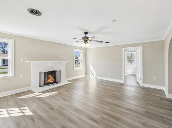 246 E Woodrow St, Gallatin, TN 37066