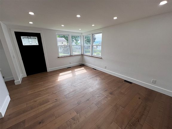 4th image of 311 Bundy Ave
