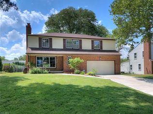 23980 Fairmount Blvd, Shaker Heights, OH