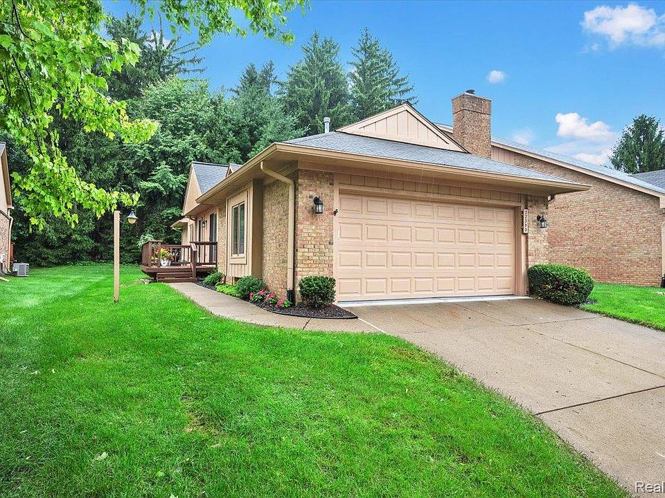 1st image of 22300 River Ridge Trl