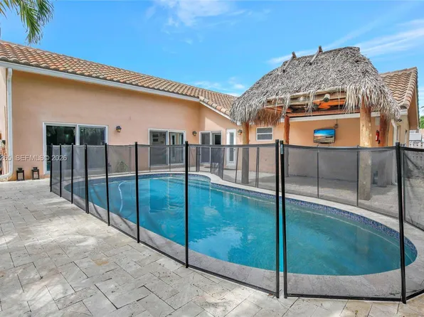 12486 SW 9th Pl, Davie, FL 33325