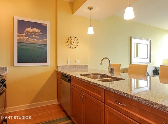 5th image of 1400 S Michigan Ave APT 1902