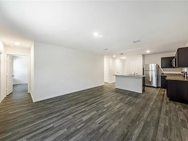 1005 Dawson St — Photo 9
