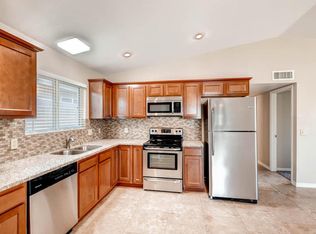 1402 E Kristal Way, Phoenix, AZ 85024