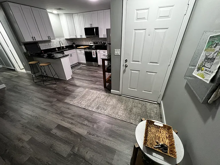2901 W Jefferson Ave — Photo 7
