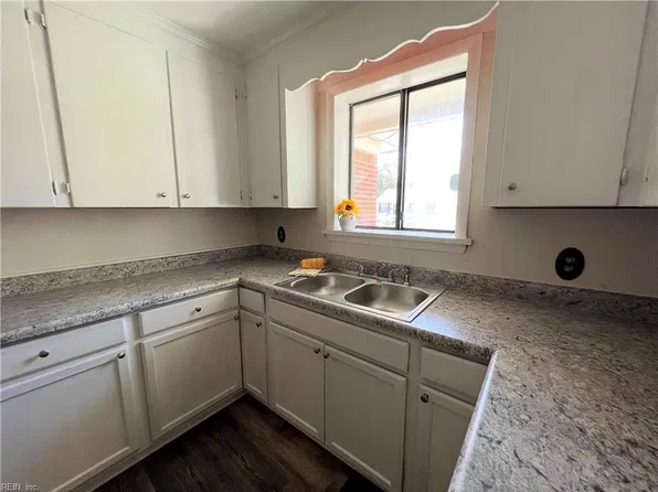2306 Harrell Ave, Norfolk, VA 23509