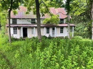 10827 Celina Rd, Burkesville, KY 42717