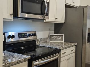 106 Drake Village Dr, Goldsboro, NC 27530