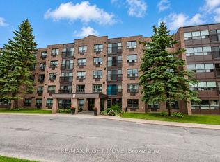 54 Fittons Rd W #306, Orillia, ON L3V3T9