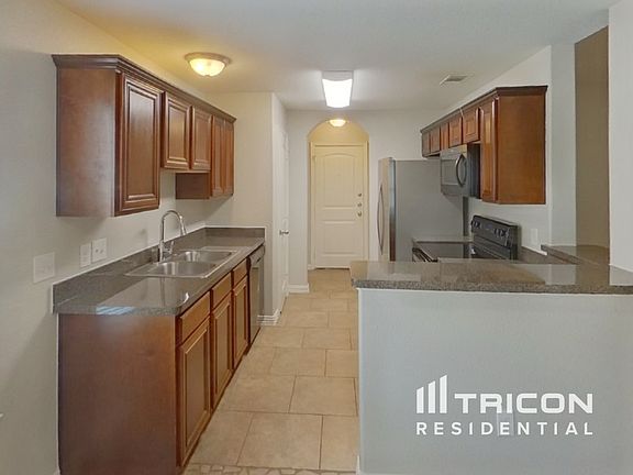 4th image of 12412 Hunters Cabin Ct