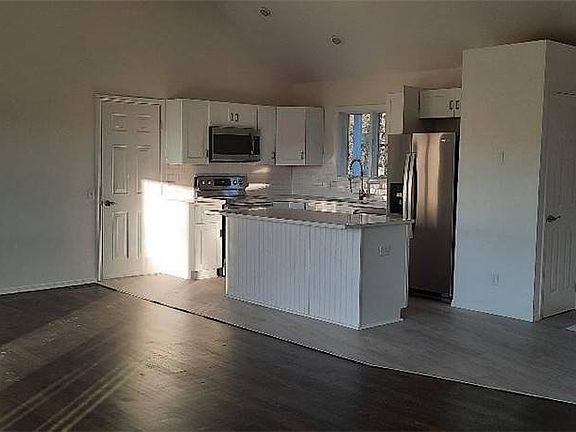 4th image of 67 Hazelwood Ave