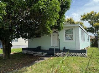 821 Rickey Jackson Blvd, Pahokee, FL 33476