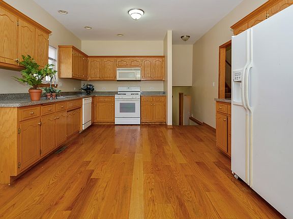 4th image of 7799 S 78th Ct