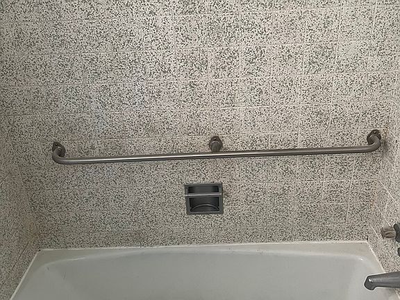 Tub
