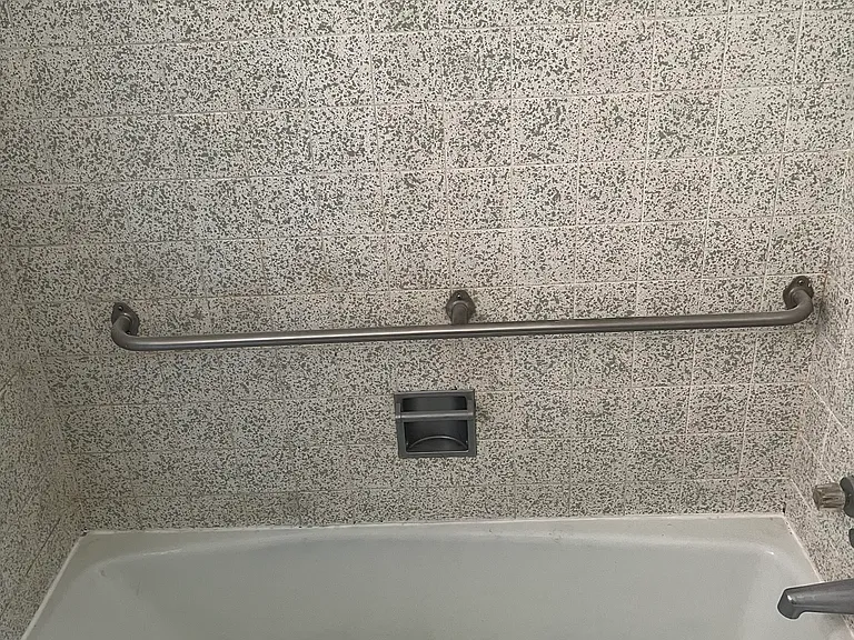 Tub