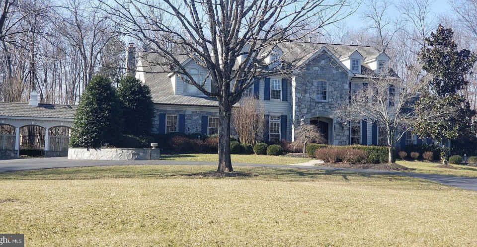 1st image of 15436 Kentwell Cir