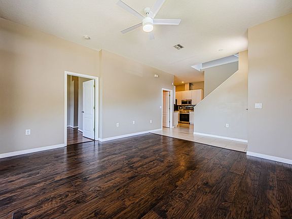 5th image of 2527 Stanhope Dr