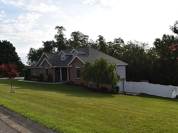 4th image of 110 Jessop Dr
