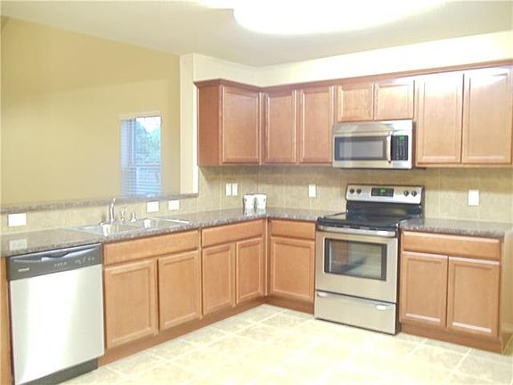 3rd image of 703 Westwood Ct