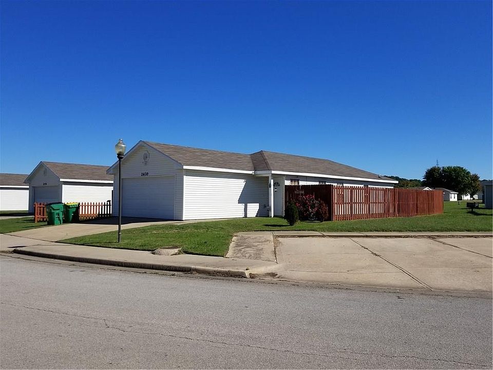2nd image of 2630 Amhurst Loop