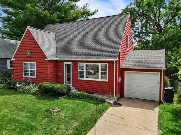 959 Clarence Ct, Madison, WI 53715