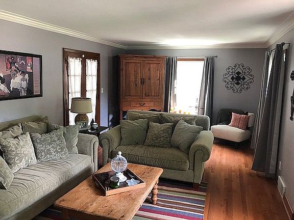 4th image of 1025 James Ave