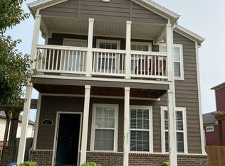 562 N Longfellow Ln, Fayetteville, AR 72704