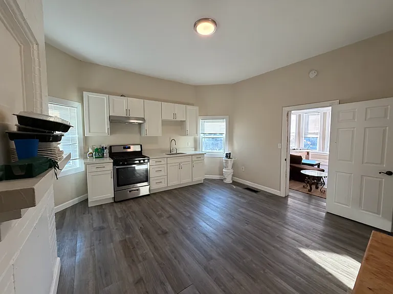 529 Carolina St #2 — Photo 6